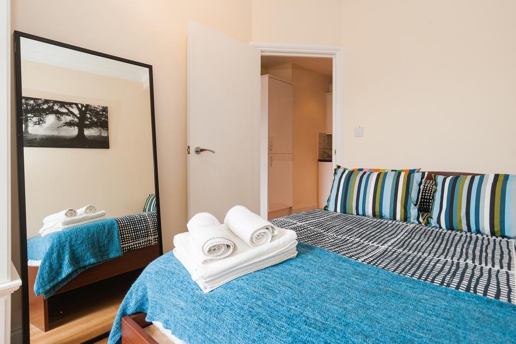 Kings Cross Apartment London Szoba fotó