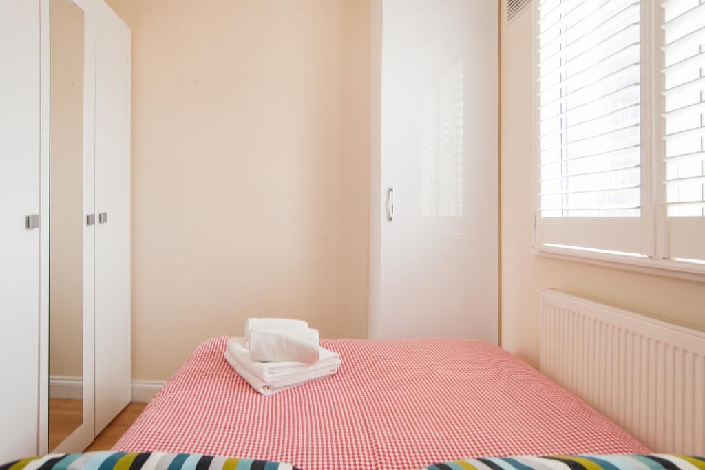 Kings Cross Apartment London Szoba fotó