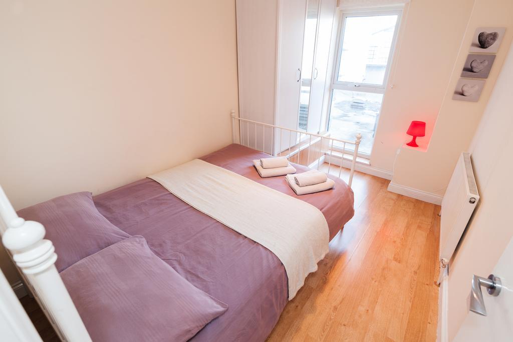 Kings Cross Apartment London Szoba fotó